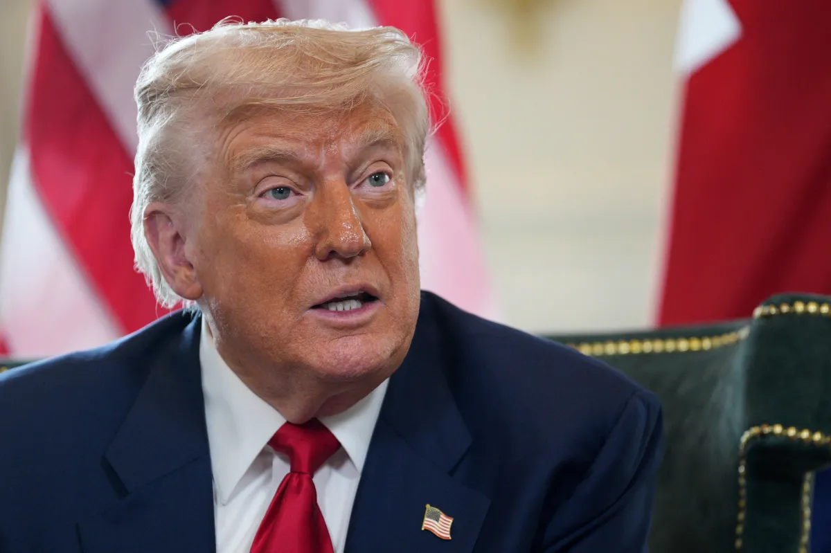 Imagem da notícia: Em meio a tarifaço, vereadores de Belém declaram Trump "persona non grata"